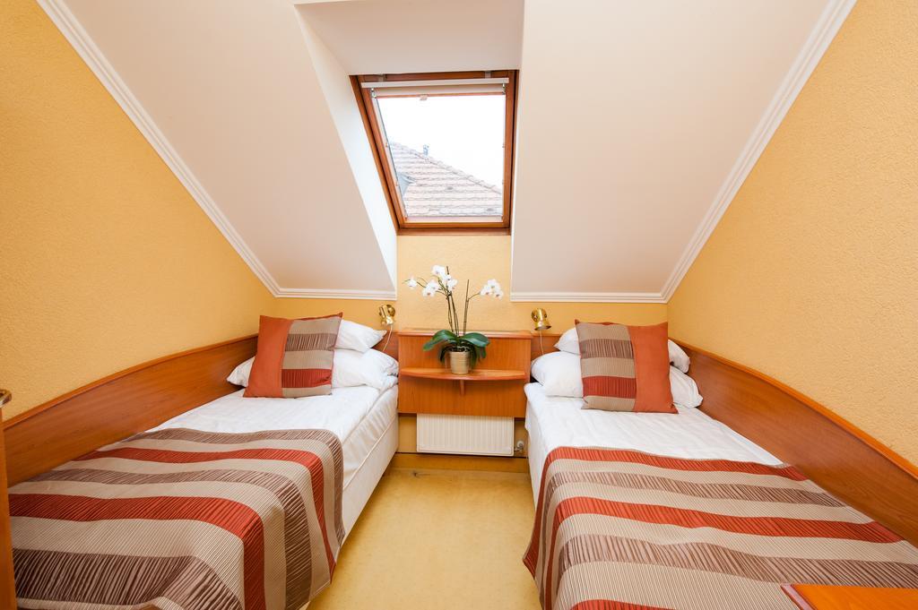Hotel Spa Heviz Phòng bức ảnh