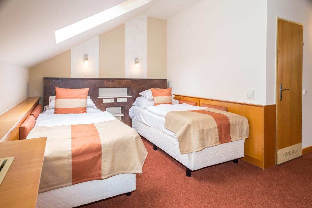 Hotel Spa Heviz Ngoại thất bức ảnh