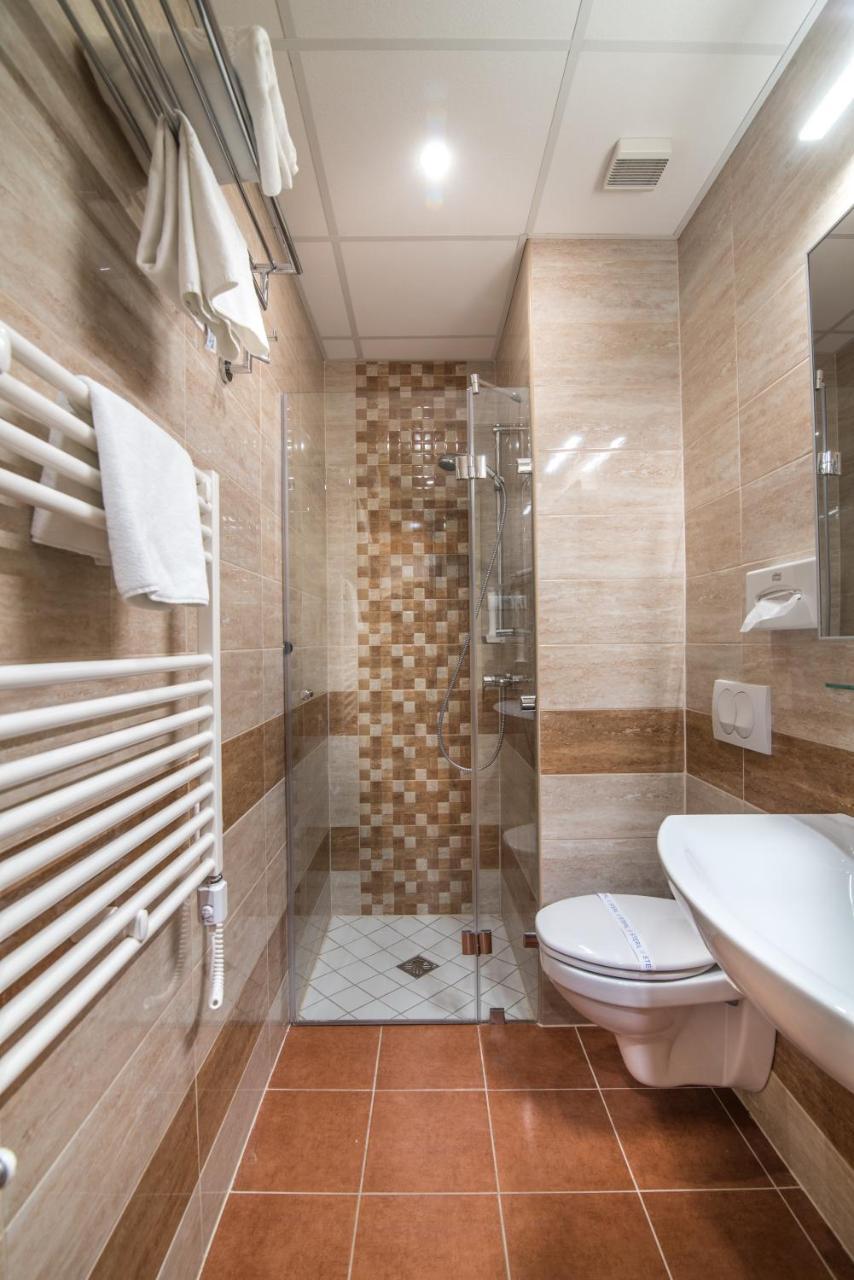 Hotel Spa Heviz Ngoại thất bức ảnh