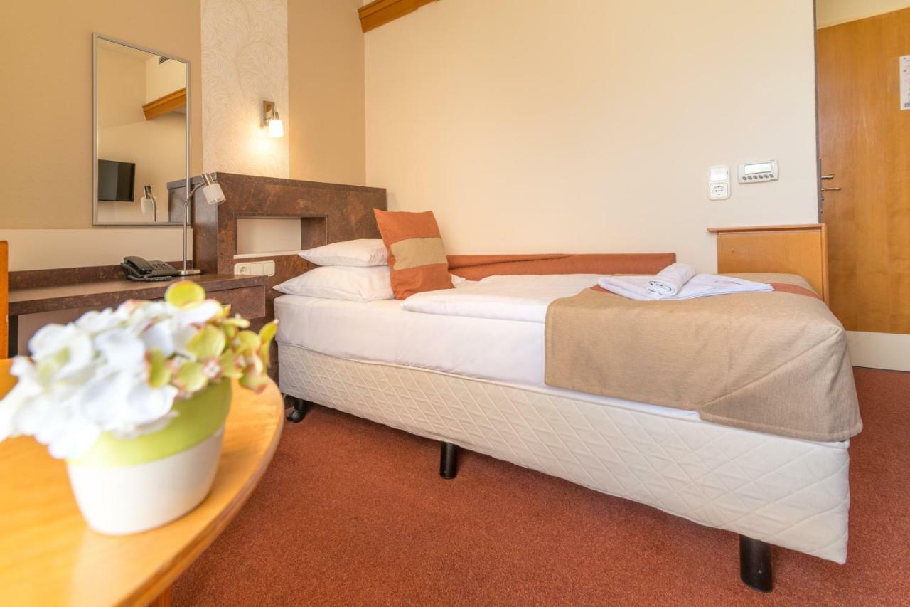 Hotel Spa Heviz Ngoại thất bức ảnh